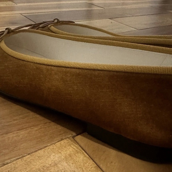 Velvet Chanel ballet flats size 38 | Runs small | Worn once - Picture 5 of 7